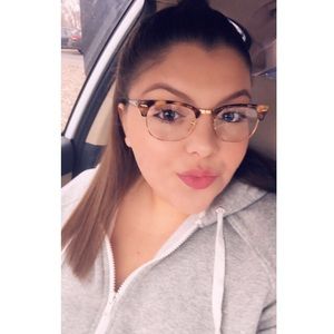 Meet your Posher, Cassidy